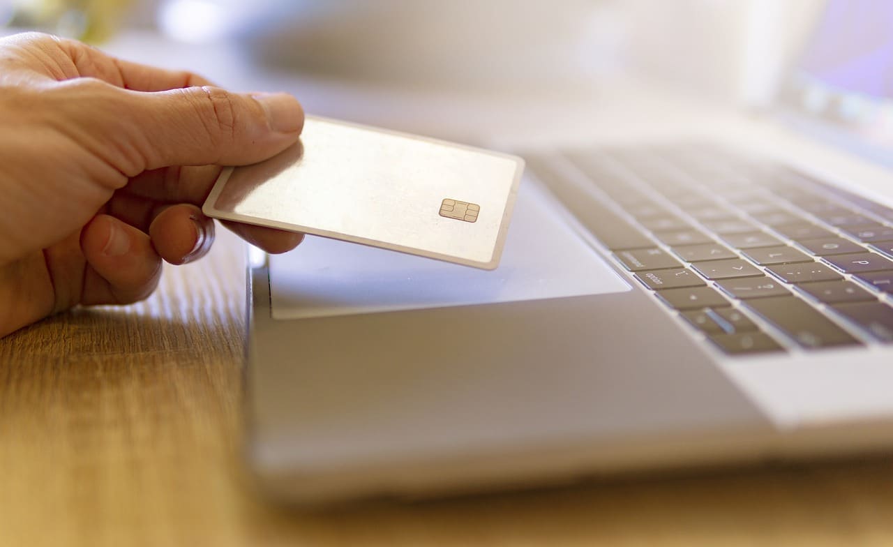 découvrez les dernières tendances de l'e-commerce en 2023 : innovations, comportements d'achat et stratégies gagnantes pour dynamiser votre boutique en ligne et séduire de nouveaux clients.