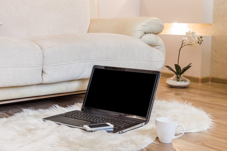 découvrez les avantages du télétravail, une méthode flexible de travailler à distance qui booste la productivité et améliore l'équilibre entre vie professionnelle et personnelle. explorez les meilleures pratiques et astuces pour optimiser votre expérience de télétravail.