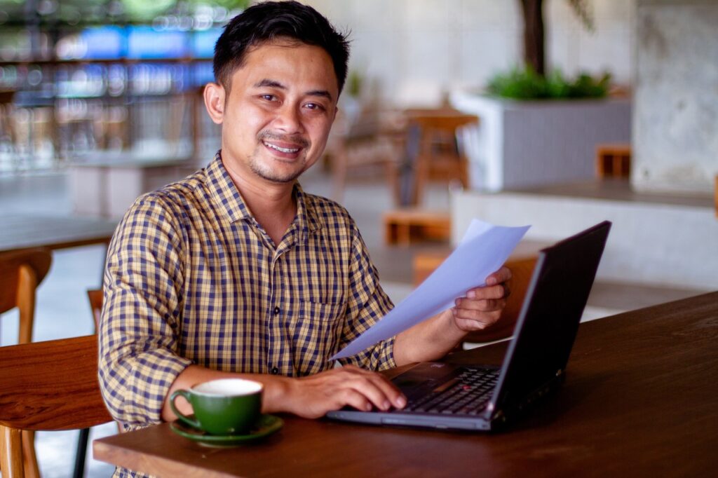 découvrez le télétravail, une solution flexible qui révolutionne notre manière de travailler. profitez des avantages du travail à distance, améliorez votre qualité de vie et optimisez votre productivité. explorez les meilleures pratiques et outils pour une expérience de télétravail réussie.
